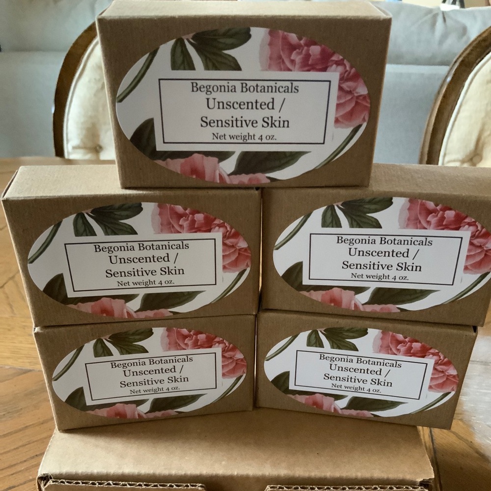 Begonia Botanicals Unscented/sensitive skin 5 pack of 4 oz bar soap.